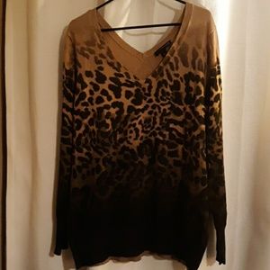 Double v-neck Leopard Sweater